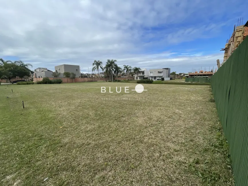 Terreno / Lote à venda, 360m2 em Torres - RS - imagem 2 Foto 2 de Terreno / Lote à venda, 360m2 em Torres - RS