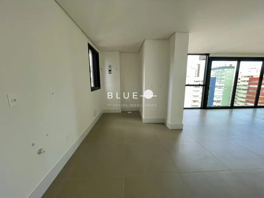 Apartamento com 3 quartos à venda, 108m2 em Centro, Torres - RS - imagem 4 Foto 4 de Apartamento com 3 quartos à venda, 108m2 em Centro, Torres - RS