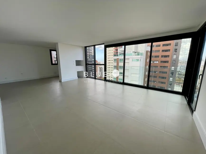 Apartamento com 3 quartos à venda, 108m2 em Centro, Torres - RS - imagem 8 Foto 8 de Apartamento com 3 quartos à venda, 108m2 em Centro, Torres - RS