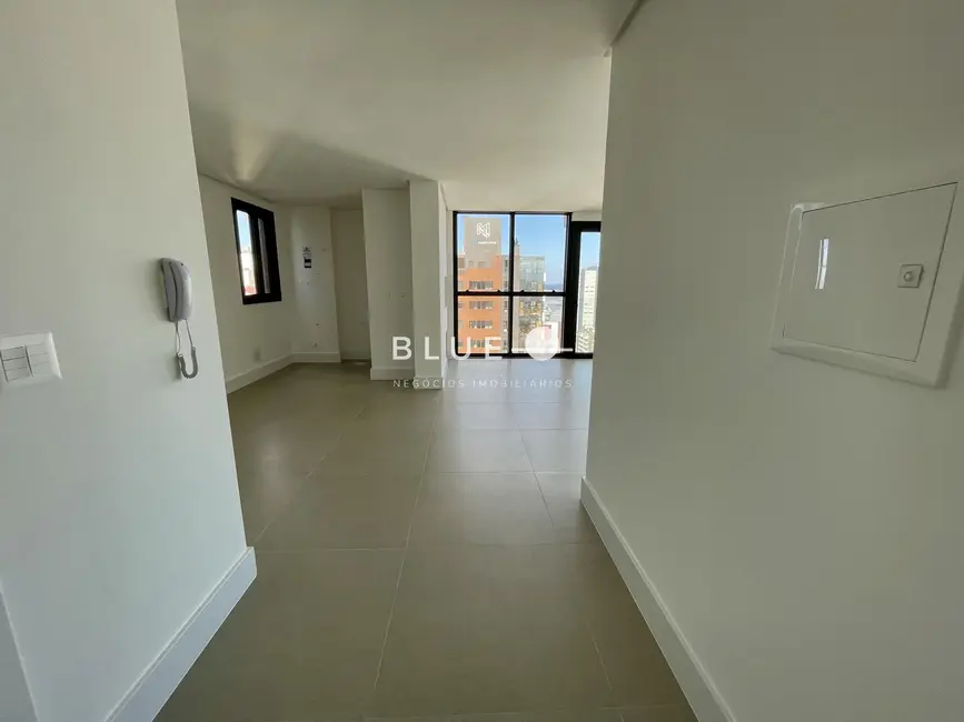 Apartamento com 3 quartos à venda, 108m2 em Centro, Torres - RS - imagem 2 Foto 2 de Apartamento com 3 quartos à venda, 108m2 em Centro, Torres - RS