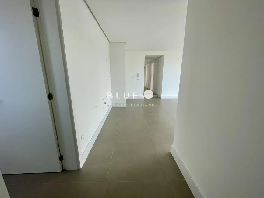 Apartamento com 3 quartos à venda, 109m2 em Centro, Torres - RS - imagem 5 Foto 5 de Apartamento com 3 quartos à venda, 109m2 em Centro, Torres - RS