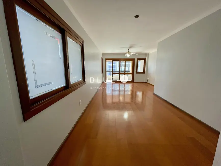 Apartamento com 4 quartos à venda, 138m2 em Torres - RS - imagem 2 Foto 2 de Apartamento com 4 quartos à venda, 138m2 em Torres - RS