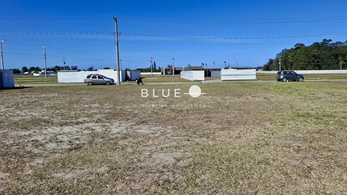 Foto 2 de Terreno / Lote à venda, 360m2 em Torres - RS