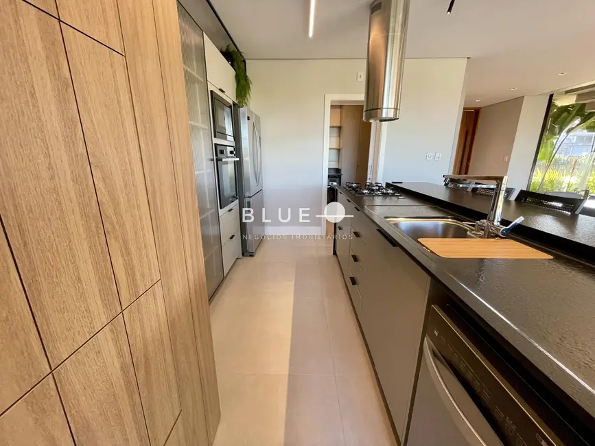 Casa de Condomínio com 4 quartos à venda, 368m2 em Torres - RS - imagem 6 Foto 6 de Casa de Condomínio com 4 quartos à venda, 368m2 em Torres - RS