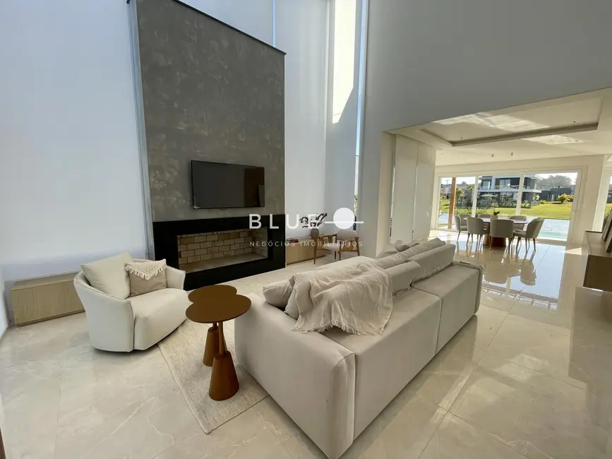 Foto 2 de Casa de Condomínio com 3 quartos à venda, 264m2 em Torres - RS
