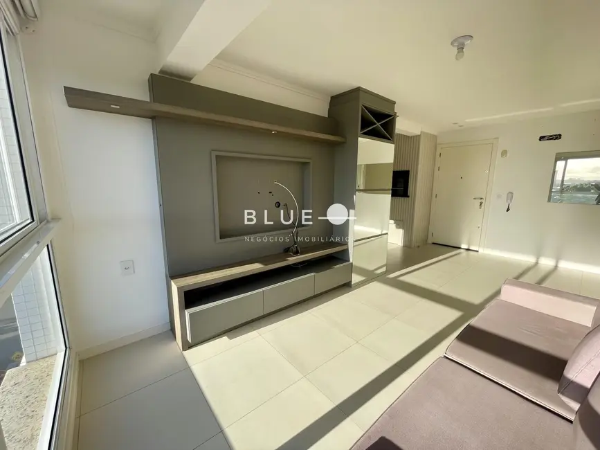 Apartamento com 2 quartos à venda, 90m2 em Centro, Torres - RS - imagem 4 Foto 4 de Apartamento com 2 quartos à venda, 90m2 em Centro, Torres - RS