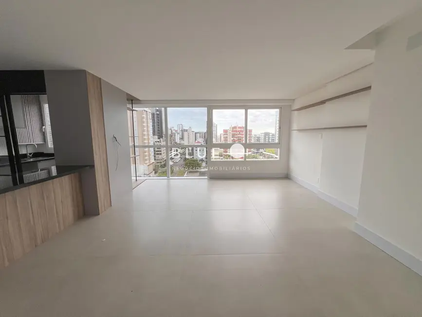 Apartamento com 3 quartos à venda, 110m2 em Torres - RS - imagem 2 Foto 2 de Apartamento com 3 quartos à venda, 110m2 em Torres - RS