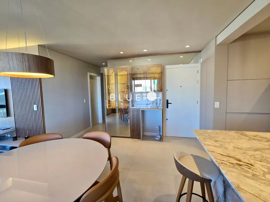 Foto 2 de Apartamento com 2 quartos à venda, 105m2 em Centro, Torres - RS