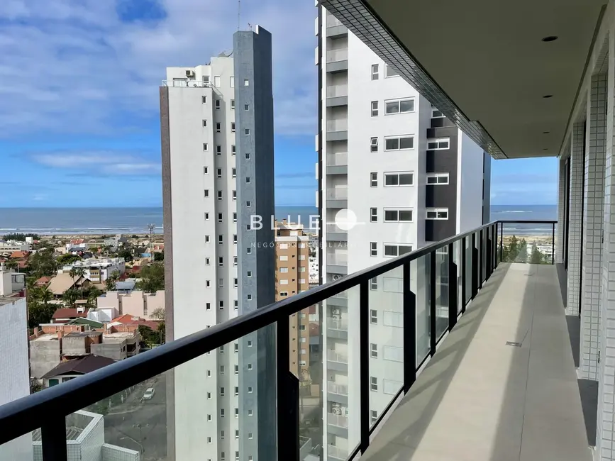 Apartamento com 3 quartos à venda, 234m2 em Torres - RS - imagem 1 Foto 1 de Apartamento com 3 quartos à venda, 234m2 em Torres - RS
