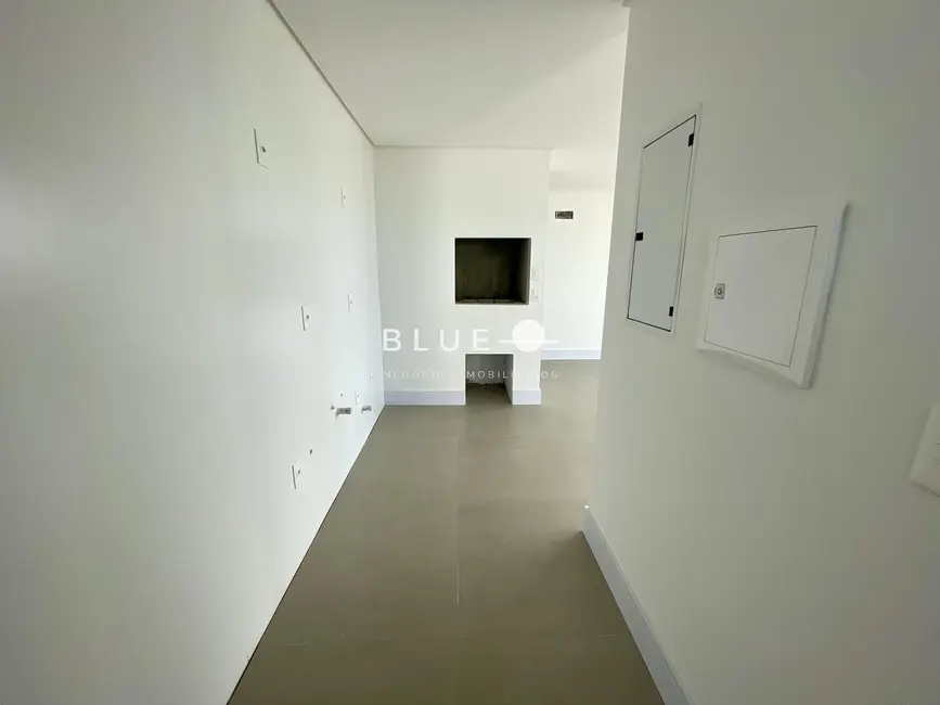 Apartamento com 3 quartos à venda, 234m2 em Torres - RS - imagem 5 Foto 5 de Apartamento com 3 quartos à venda, 234m2 em Torres - RS