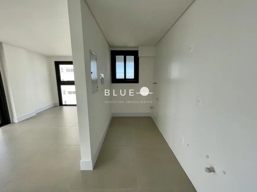 Apartamento com 3 quartos à venda, 234m2 em Torres - RS - imagem 4 Foto 4 de Apartamento com 3 quartos à venda, 234m2 em Torres - RS