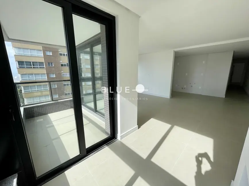 Apartamento com 3 quartos à venda, 117m2 em Torres - RS - imagem 9 Foto 9 de Apartamento com 3 quartos à venda, 117m2 em Torres - RS