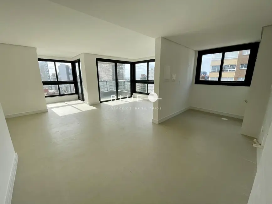 Apartamento com 3 quartos à venda, 117m2 em Torres - RS - imagem 2 Foto 2 de Apartamento com 3 quartos à venda, 117m2 em Torres - RS