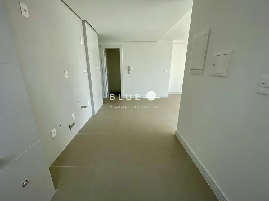 Apartamento com 3 quartos à venda, 117m2 em Torres - RS - imagem 6 Foto 6 de Apartamento com 3 quartos à venda, 117m2 em Torres - RS