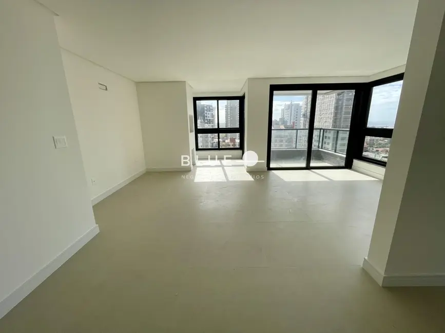 Apartamento com 3 quartos à venda, 117m2 em Torres - RS - imagem 3 Foto 3 de Apartamento com 3 quartos à venda, 117m2 em Torres - RS