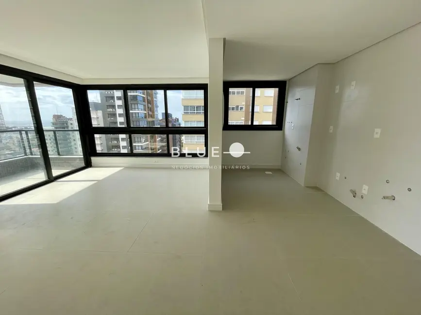 Apartamento com 3 quartos à venda, 117m2 em Torres - RS - imagem 4 Foto 4 de Apartamento com 3 quartos à venda, 117m2 em Torres - RS