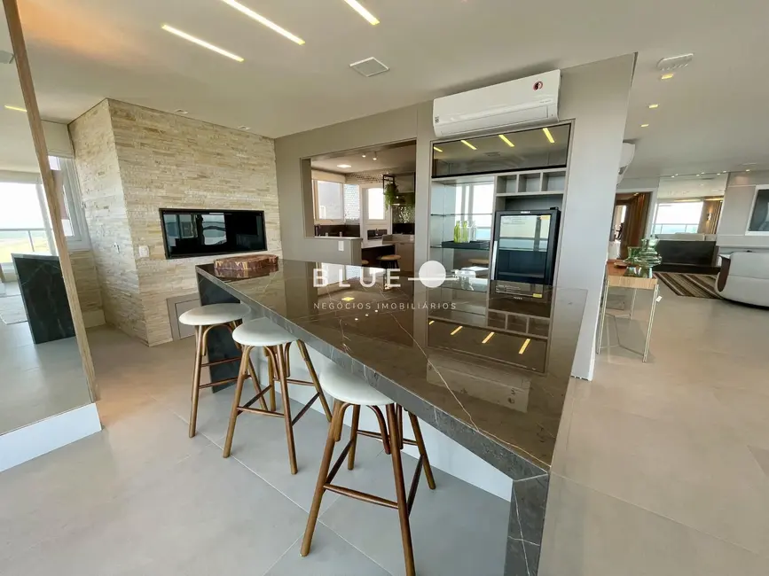 Apartamento com 4 quartos à venda, 296m2 em Torres - RS - imagem 7 Foto 7 de Apartamento com 4 quartos à venda, 296m2 em Torres - RS