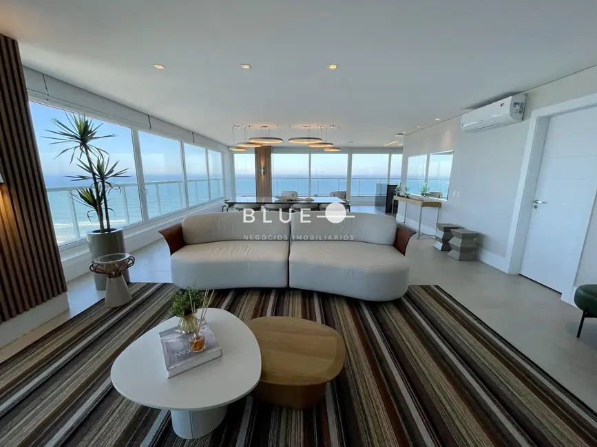 Foto 2 de Apartamento com 4 quartos à venda, 296m2 em Torres - RS