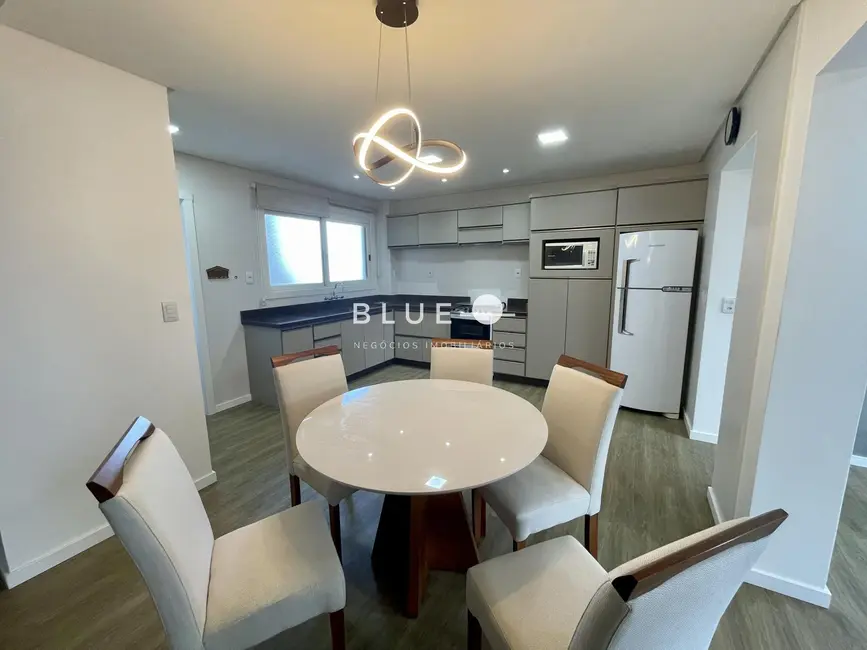 Apartamento com 3 quartos à venda, 167m2 em Torres - RS - imagem 9 Foto 9 de Apartamento com 3 quartos à venda, 167m2 em Torres - RS
