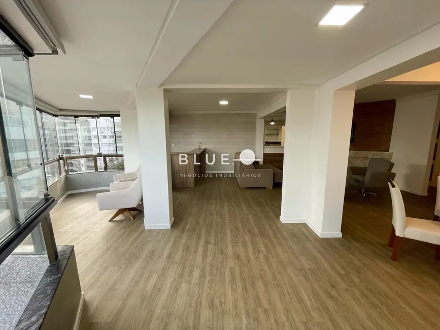 Apartamento com 3 quartos à venda, 167m2 em Torres - RS - imagem 7 Foto 7 de Apartamento com 3 quartos à venda, 167m2 em Torres - RS
