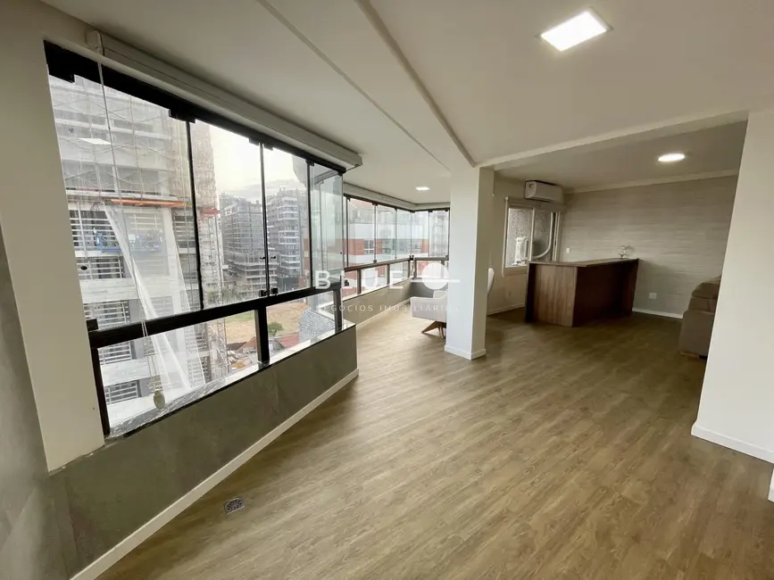 Apartamento com 3 quartos à venda, 167m2 em Torres - RS - imagem 8 Foto 8 de Apartamento com 3 quartos à venda, 167m2 em Torres - RS