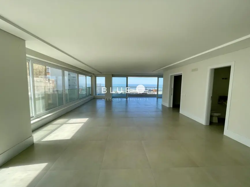 Apartamento com 4 quartos à venda, 296m2 em Torres - RS - imagem 3 Foto 3 de Apartamento com 4 quartos à venda, 296m2 em Torres - RS