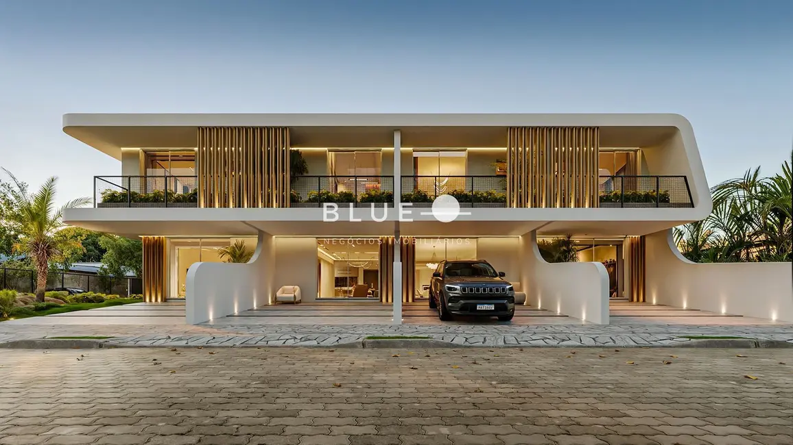 Foto 1 de Casa com 2 quartos à venda, 120m2 em Torres - RS