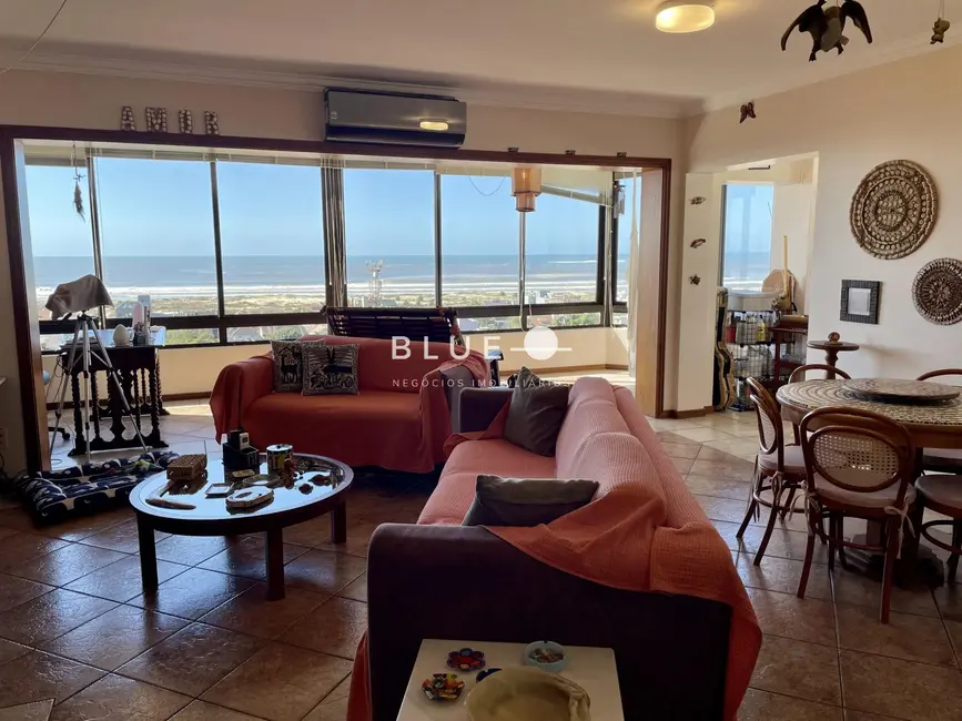 Cobertura com 4 quartos à venda, 400m2 em Torres - RS - imagem 1 Foto 1 de Cobertura com 4 quartos à venda, 400m2 em Torres - RS