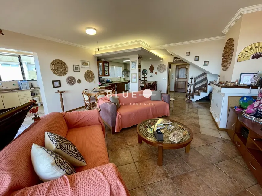 Cobertura com 4 quartos à venda, 400m2 em Torres - RS - imagem 7 Foto 7 de Cobertura com 4 quartos à venda, 400m2 em Torres - RS