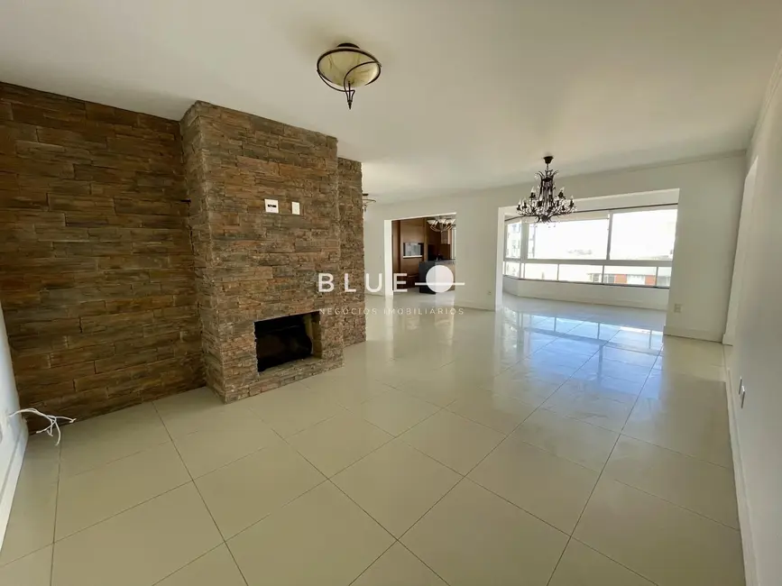 Foto 2 de Apartamento com 4 quartos à venda, 232m2 em Torres - RS