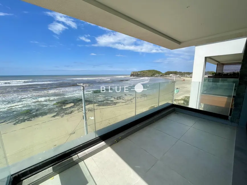 Apartamento com 3 quartos à venda, 259m2 em Torres - RS - imagem 9 Foto 9 de Apartamento com 3 quartos à venda, 259m2 em Torres - RS