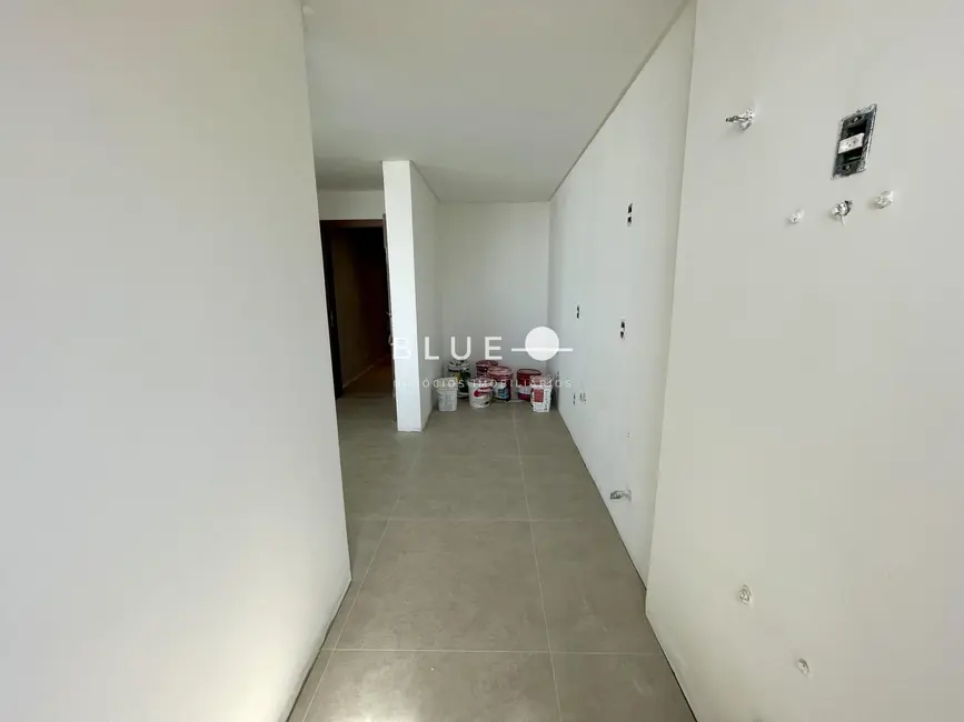 Apartamento com 3 quartos à venda, 259m2 em Torres - RS - imagem 4 Foto 4 de Apartamento com 3 quartos à venda, 259m2 em Torres - RS