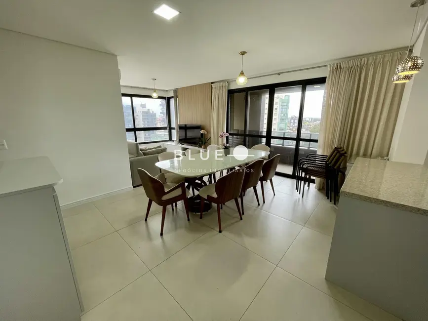 Apartamento com 3 quartos à venda, 106m2 em Centro, Torres - RS - imagem 2 Foto 2 de Apartamento com 3 quartos à venda, 106m2 em Centro, Torres - RS