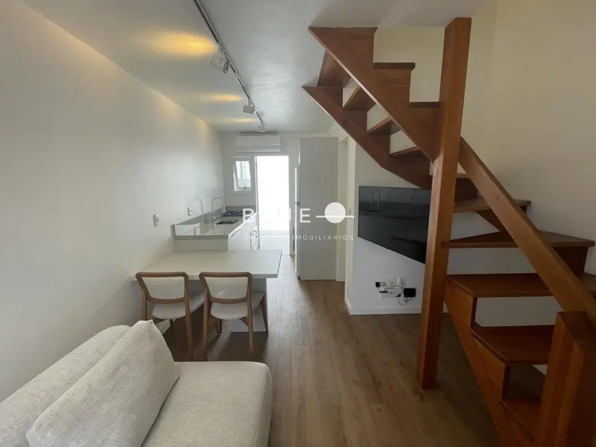 Foto 3 de Sobrado com 2 quartos à venda, 55m2 em Torres - RS