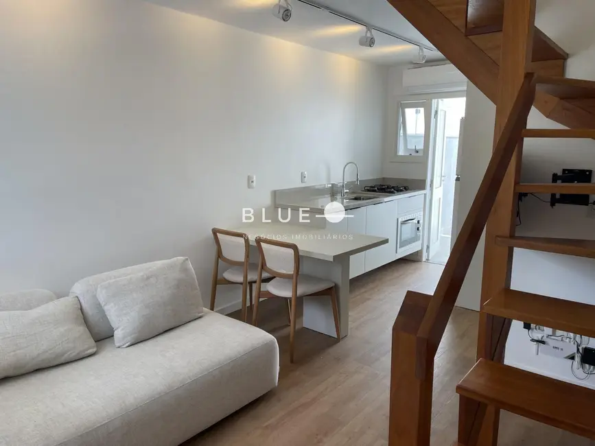 Foto 1 de Sobrado com 2 quartos à venda, 55m2 em Torres - RS