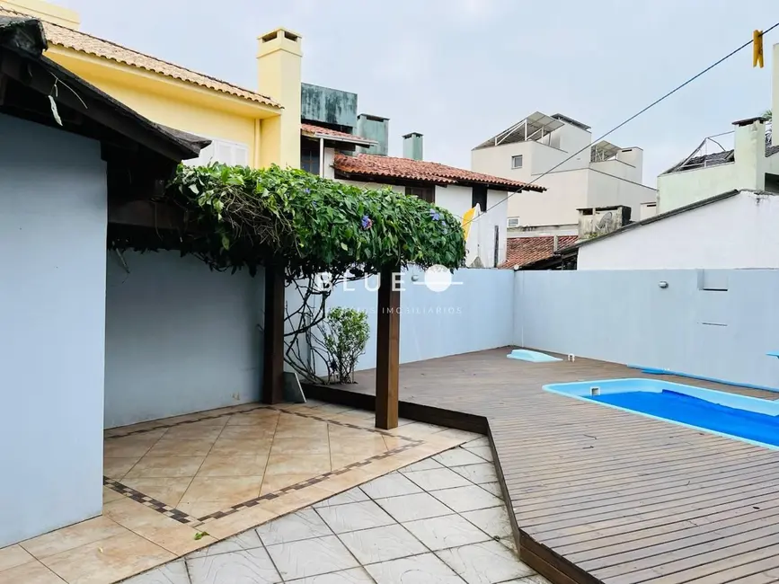 Casa com 3 quartos à venda, 200m2 em Torres - RS - imagem 6 Foto 6 de Casa com 3 quartos à venda, 200m2 em Torres - RS