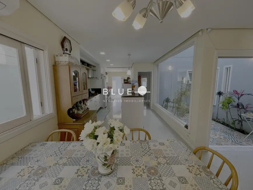 Casa com 3 quartos à venda, 200m2 em Torres - RS - imagem 8 Foto 8 de Casa com 3 quartos à venda, 200m2 em Torres - RS