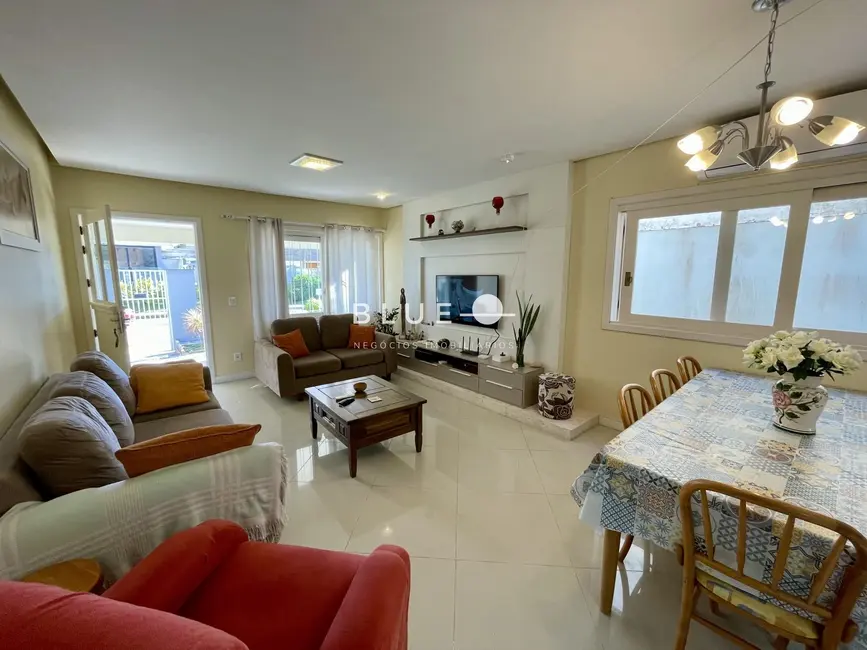 Casa com 3 quartos à venda, 200m2 em Torres - RS - imagem 7 Foto 7 de Casa com 3 quartos à venda, 200m2 em Torres - RS