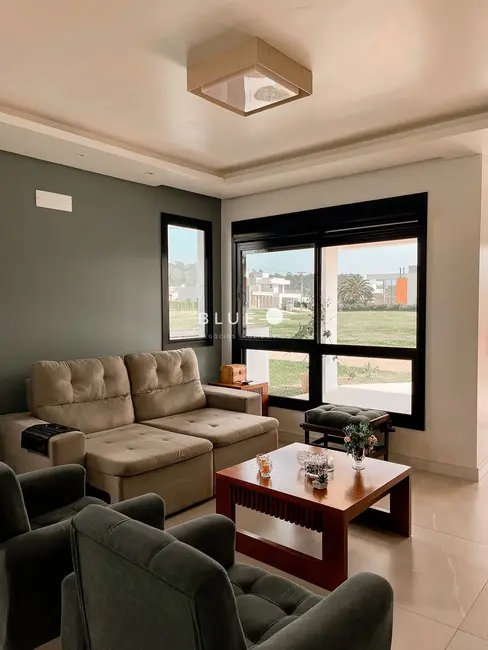 Foto 3 de Casa de Condomínio com 3 quartos à venda, 165m2 em Torres - RS