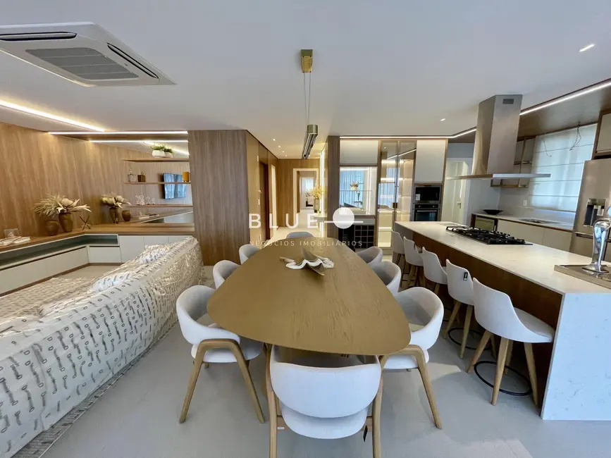 Apartamento com 3 quartos à venda, 165m2 em Torres - RS - imagem 9 Foto 9 de Apartamento com 3 quartos à venda, 165m2 em Torres - RS