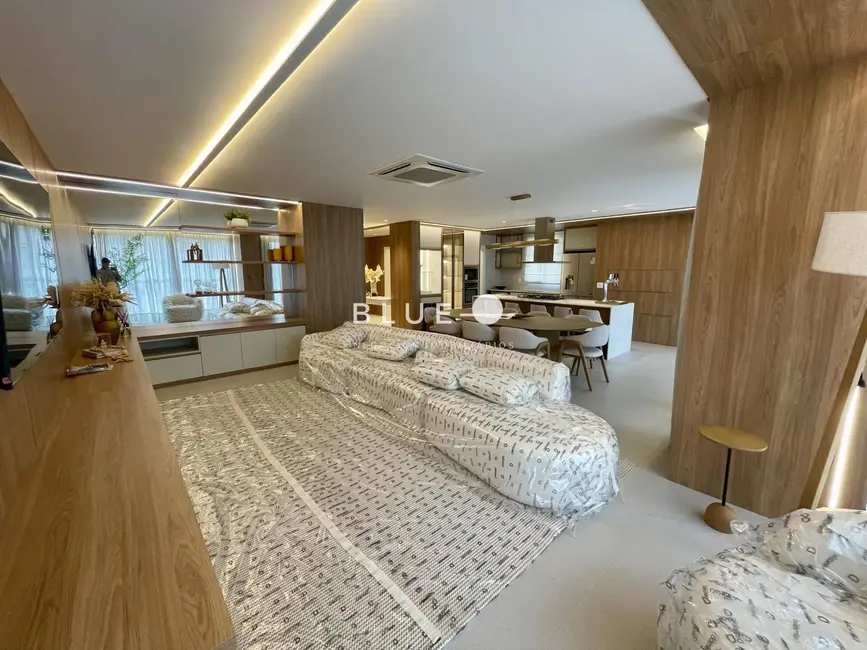 Apartamento com 3 quartos à venda, 165m2 em Torres - RS - imagem 5 Foto 5 de Apartamento com 3 quartos à venda, 165m2 em Torres - RS