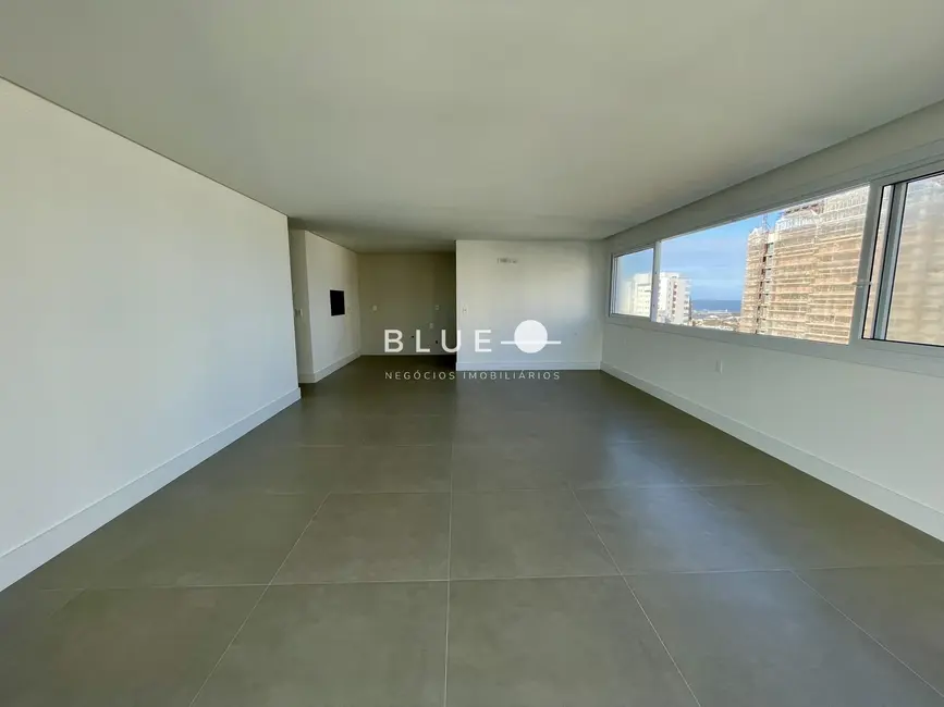 Foto 6 de Apartamento com 3 quartos à venda, 140m2 em Torres - RS