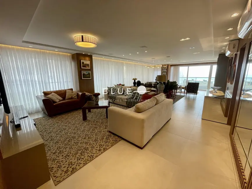 Foto 2 de Apartamento com 4 quartos à venda, 296m2 em Torres - RS