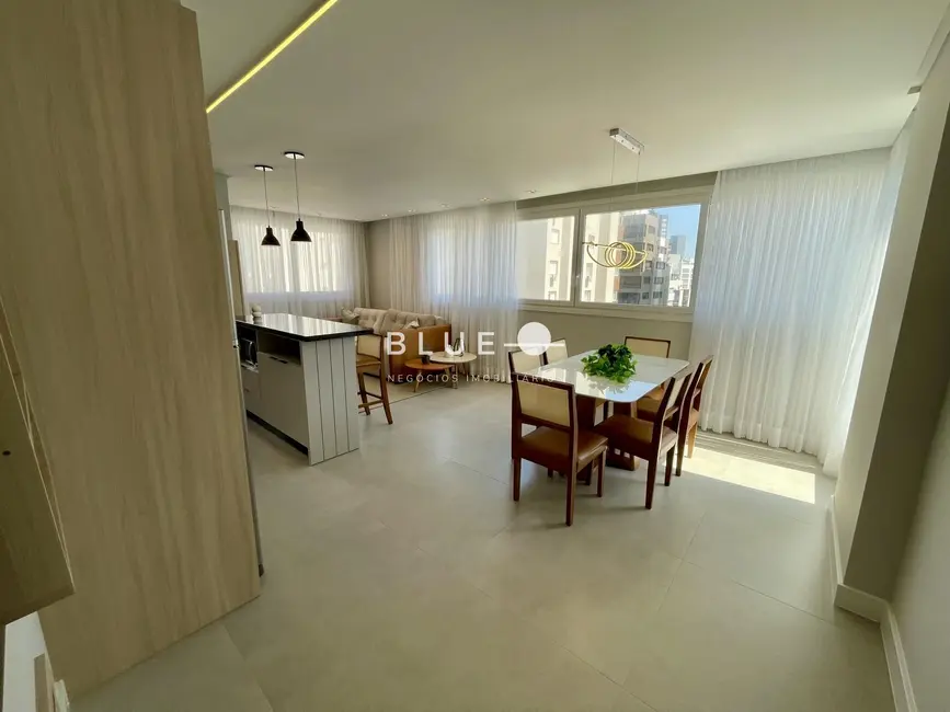 Foto 2 de Apartamento com 2 quartos à venda, 78m2 em Centro, Torres - RS