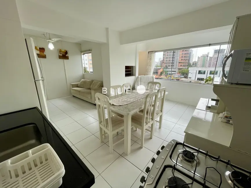 Foto 6 de Apartamento com 2 quartos à venda, 69m2 em Torres - RS