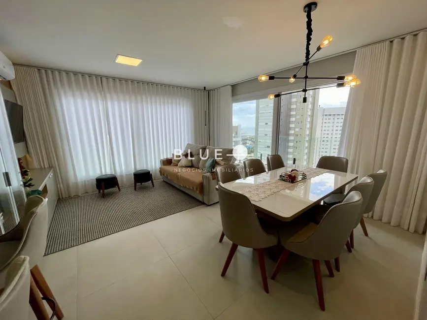 Foto 6 de Apartamento com 3 quartos à venda, 106m2 em Torres - RS