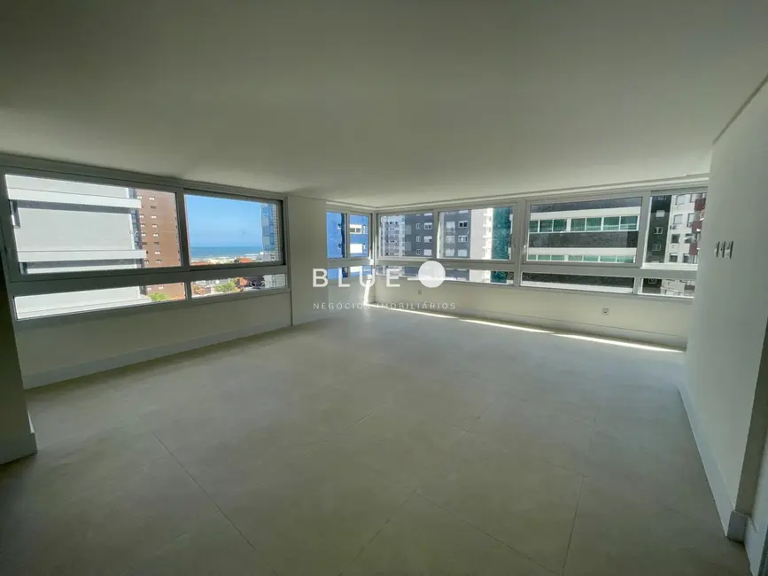 Foto 4 de Apartamento com 3 quartos à venda, 130m2 em Torres - RS