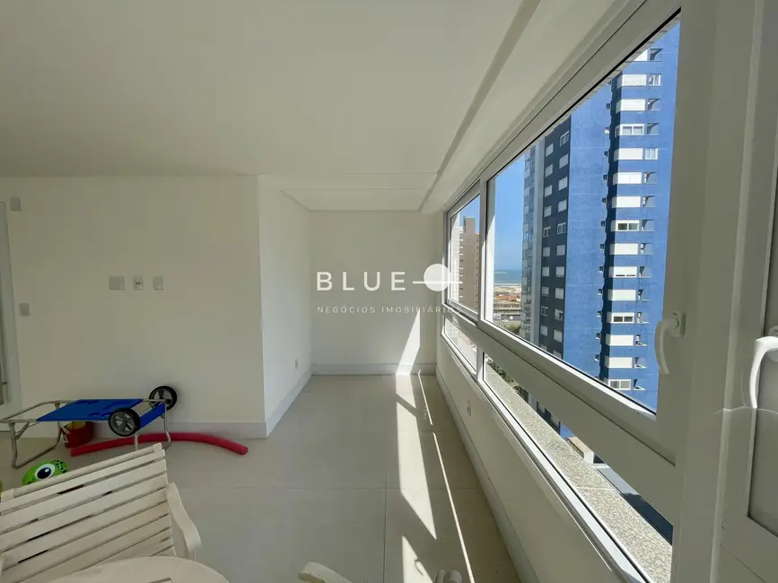 Foto 6 de Apartamento com 3 quartos à venda, 129m2 em Torres - RS