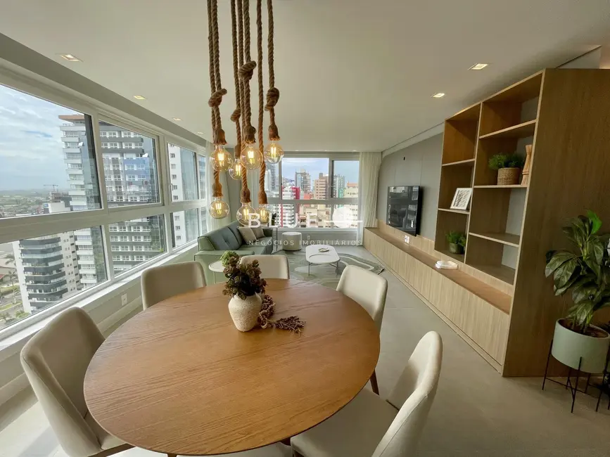 Apartamento com 3 quartos à venda, 108m2 em Centro, Torres - RS - imagem 4 Foto 4 de Apartamento com 3 quartos à venda, 108m2 em Centro, Torres - RS