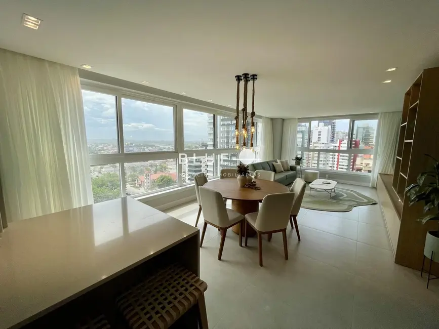 Apartamento com 3 quartos à venda, 108m2 em Centro, Torres - RS - imagem 3 Foto 3 de Apartamento com 3 quartos à venda, 108m2 em Centro, Torres - RS